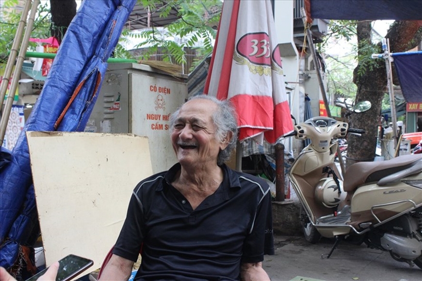 Ông Địch “gàn dở” và những việc làm từ thiện cảm động